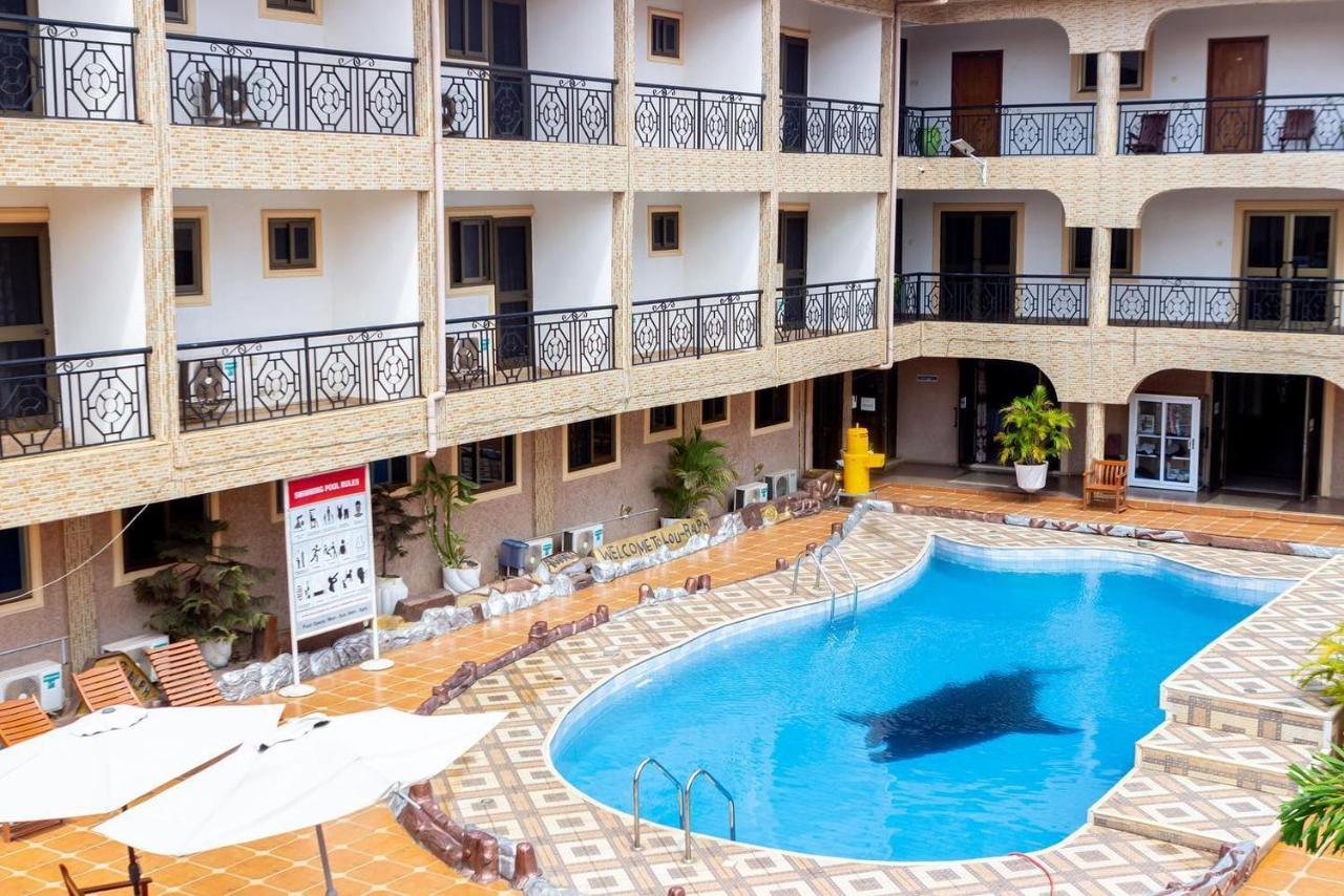 Lou Ralph Hotel Acra Exterior foto
